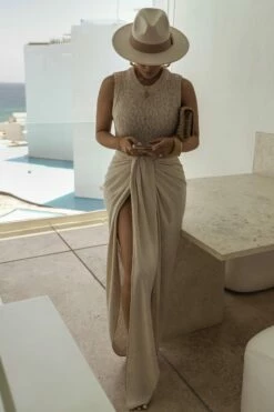 Natural Saylor Linen Sarong