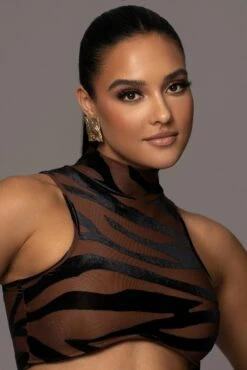 Pecan Never Phased Crop Top 24 Pecan Never Phased Crop Top -Jluxlabel Shop PRODUCT JAN252023 NEWARRIVALS 194