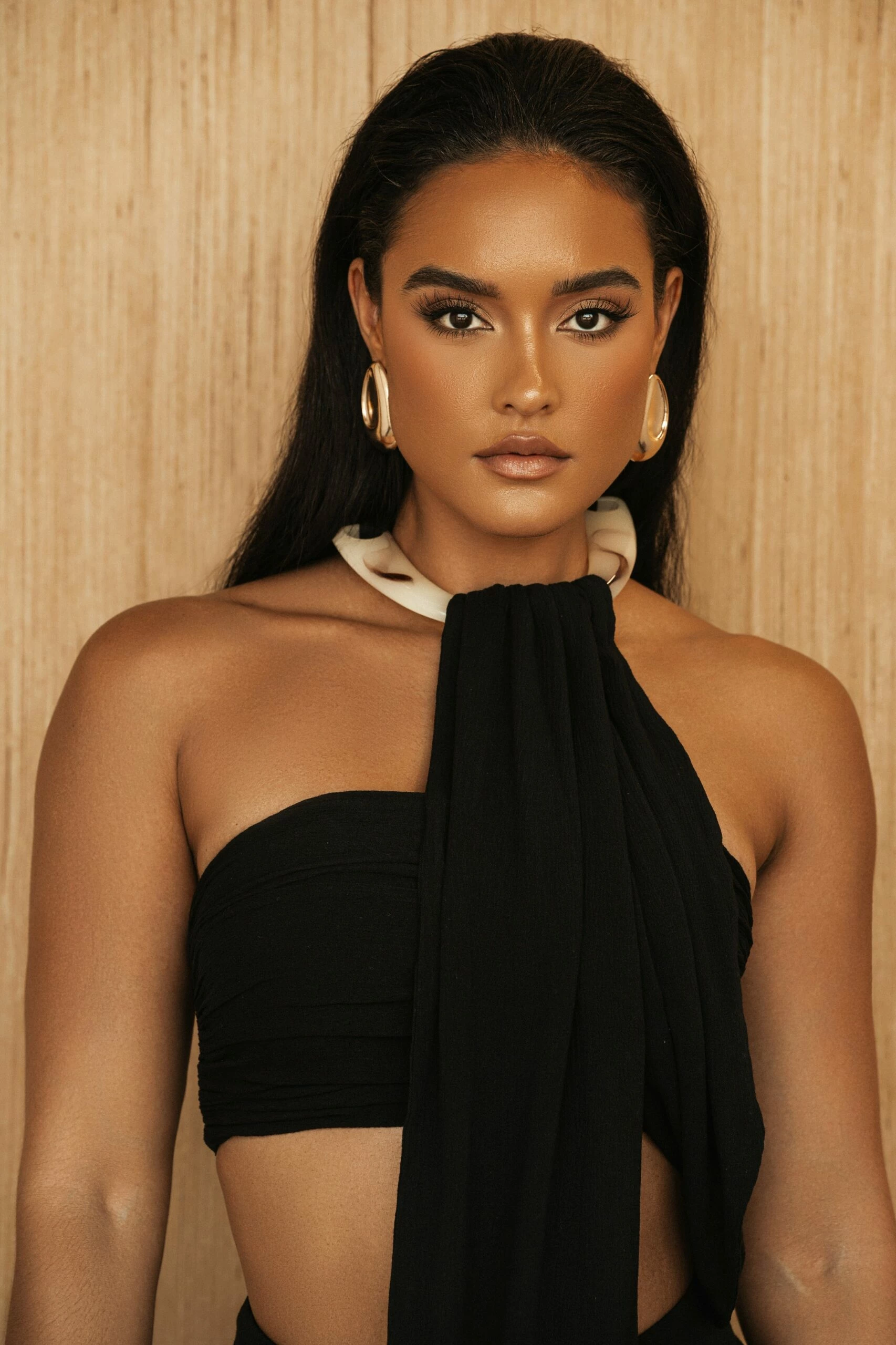 Black TAKE A SEAT HALTER TOP 6 Black TAKE A SEAT HALTER TOP - Image 4