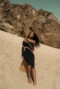 Black Eyes For You Midi Dress -Jluxlabel Shop SUMMER32022 24