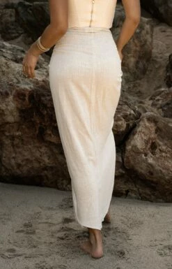 Natural Saylor Linen Sarong -Jluxlabel Shop SUMMER5 PART1 58 65328906 8091 4649 b028 4b80822b2043